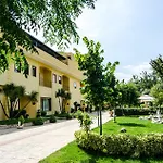Elia Отель 4*