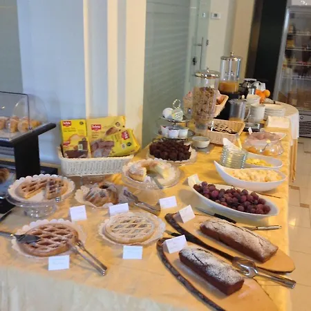 Hotel Elia 4*