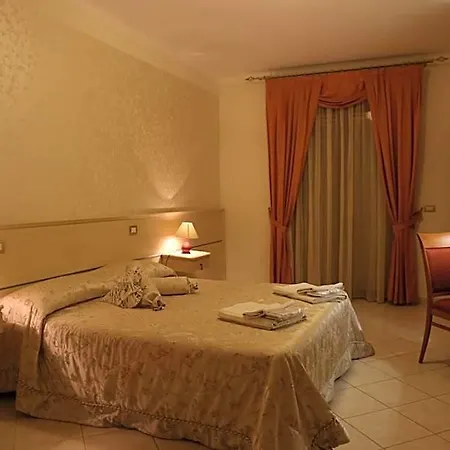 Hotel Elia 4*
