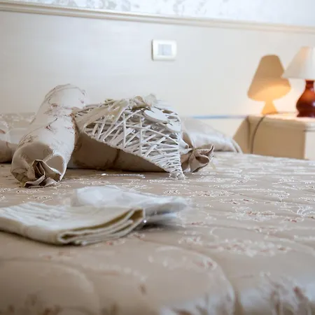 Elia Hotel 4*